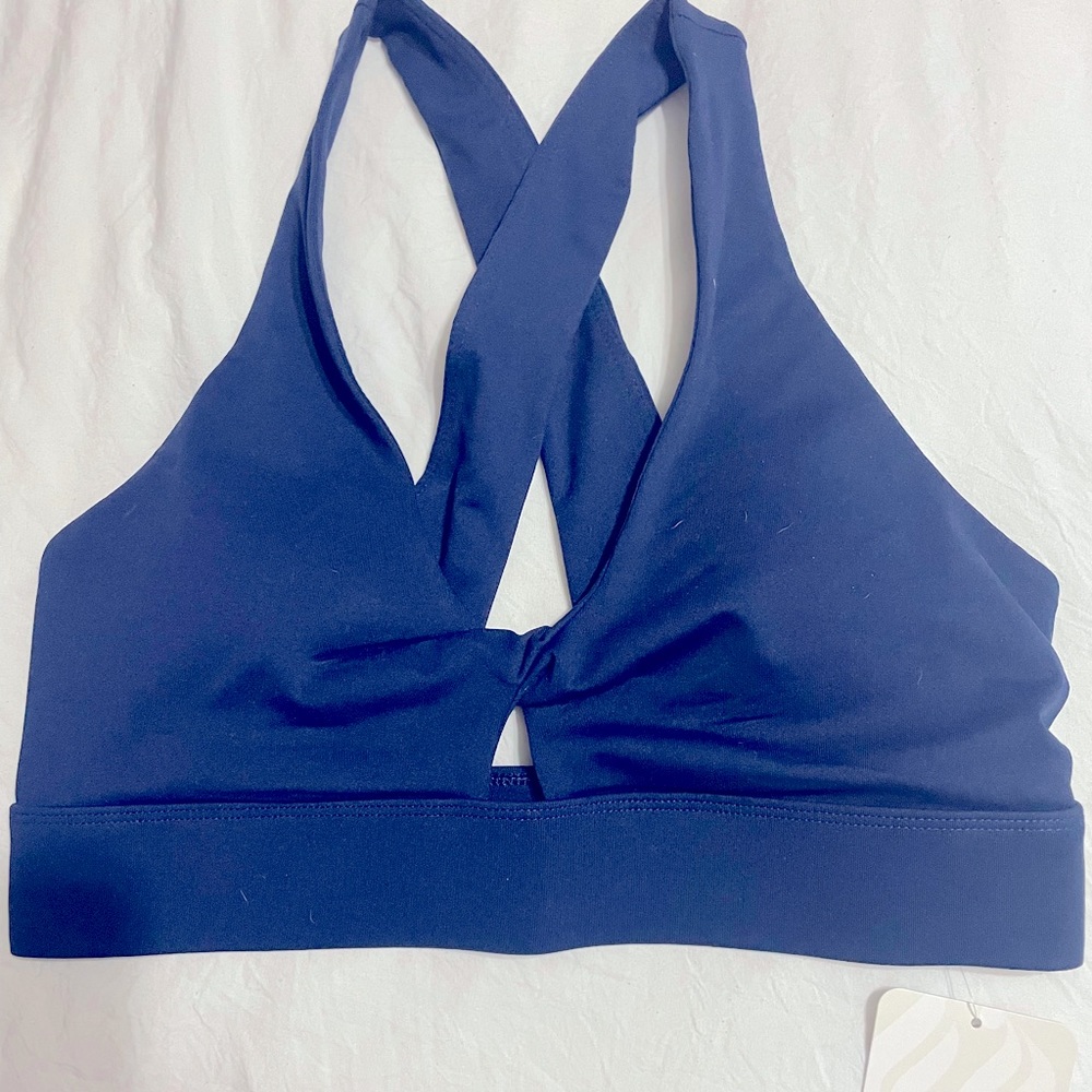 Fabletics twist sports bra. NWT